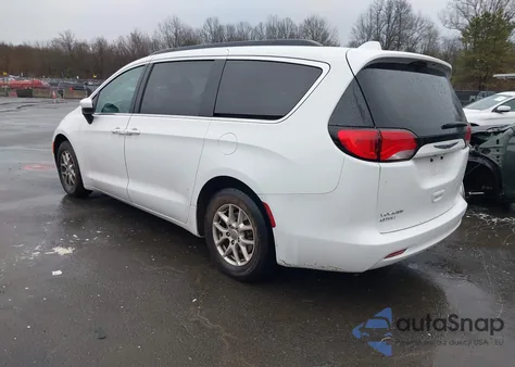 2020 Chrysler Voyager Lxi z USA, uszkodzony, nr VIN 2C4RC1DG1LR144498